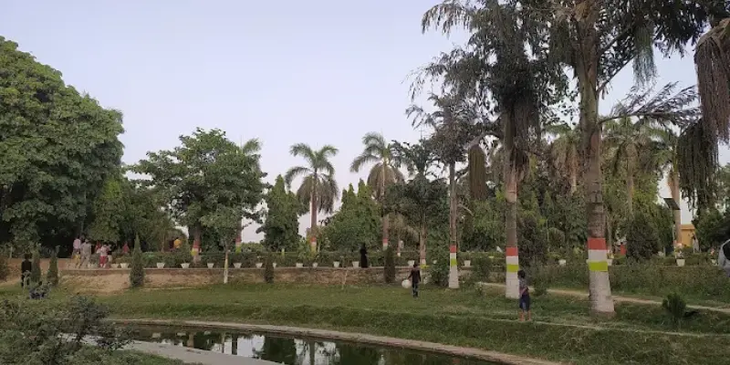 View of Amhat Park Sultanpur