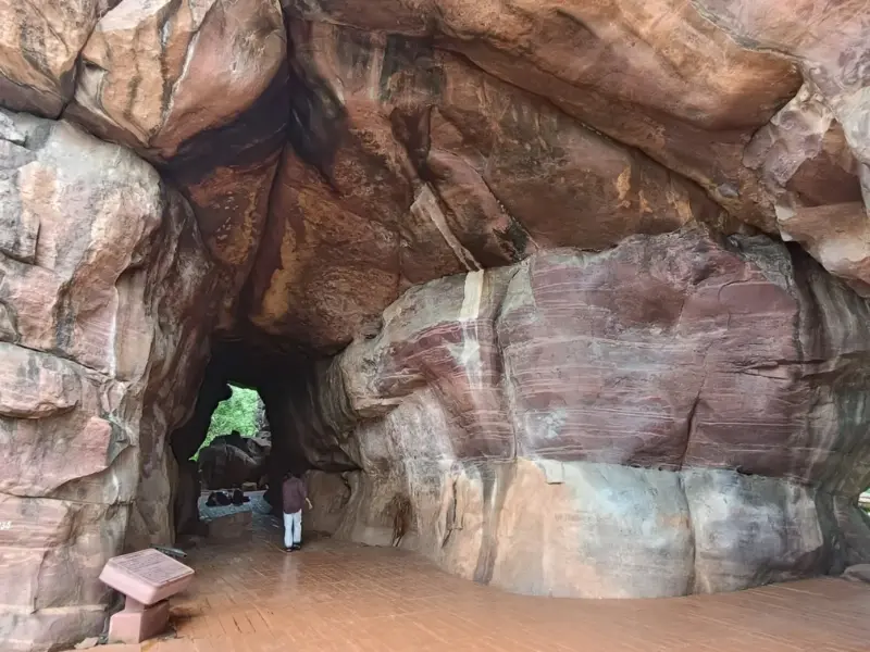 Bhimbetka rock shelters
