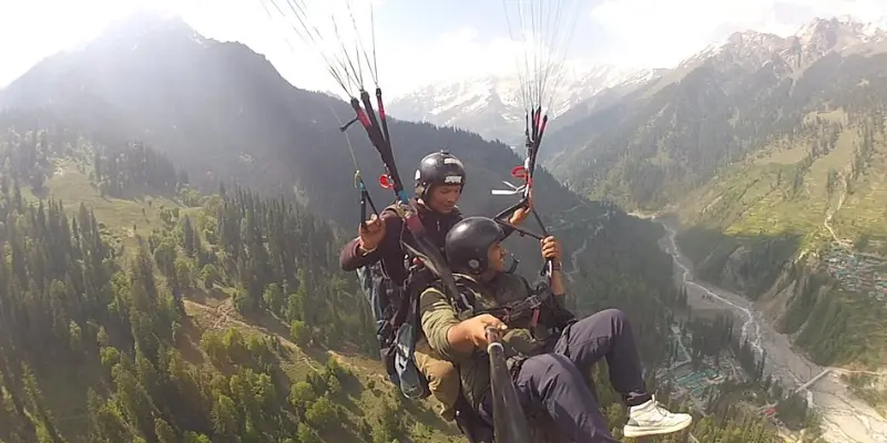 How to Choose the Best Operator for Solang Valley Paragliding