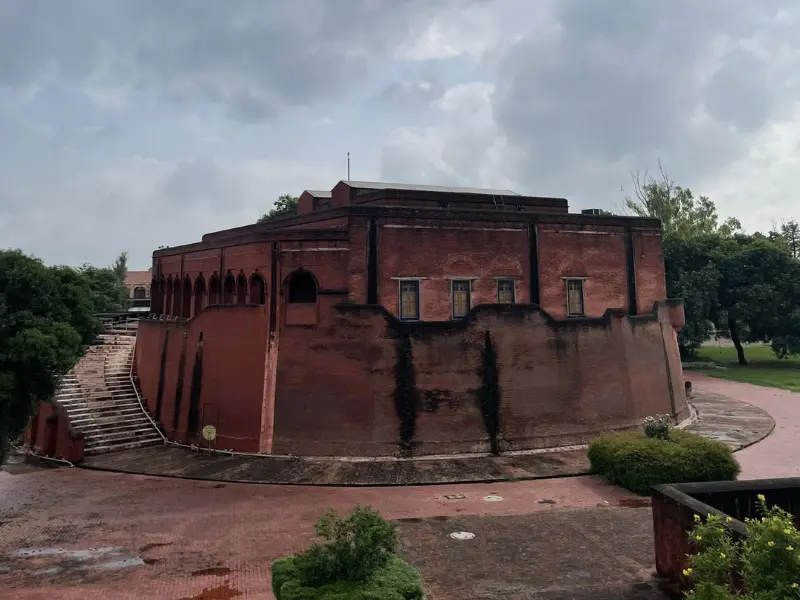 Visit Gobingarh Fort near Amritsar within 100 kms