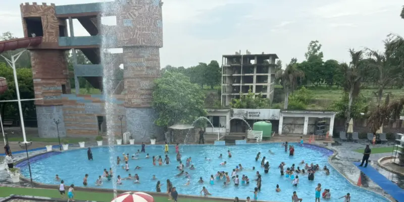 View of Hardy's World