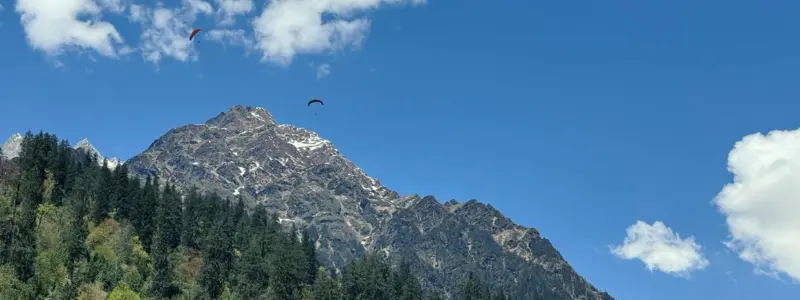 High Fly Solang Valley Paragliding high fly paragliding view in Solang Valley