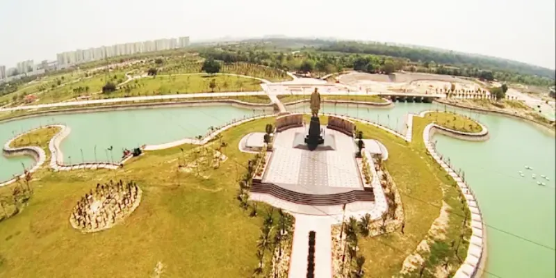 View of Janeshwar Mishra Park