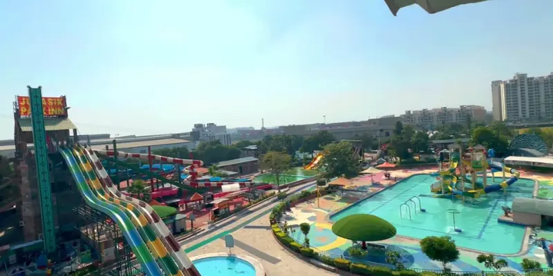 View of Jurasik Park Inn