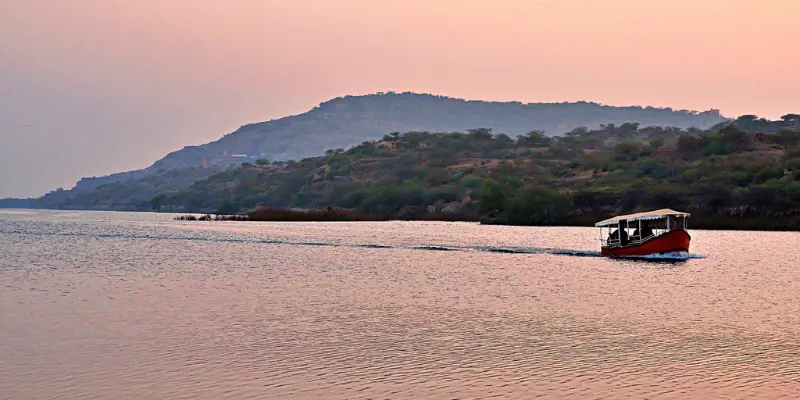 View of Kaylana Lake