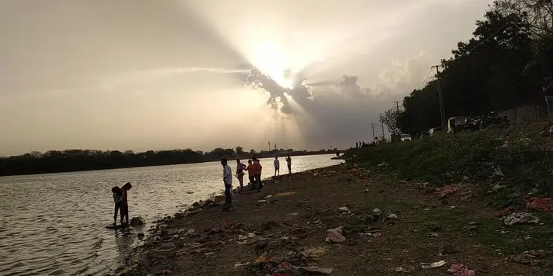 Lalpari lake view