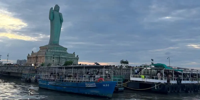 Views of Lambini Park