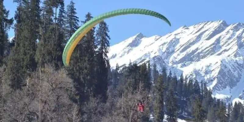 Off Peak Paragliding Season View In Solang Valley off peak paragliding season in solang valley