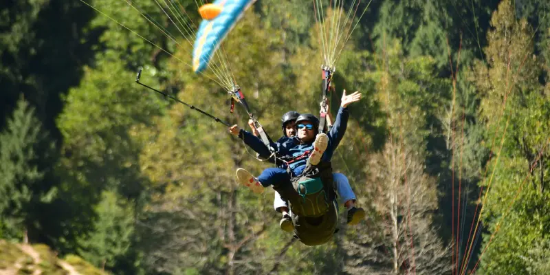 Paragliding Trainers In Solang Valley Tandem Solang valley paragliding
