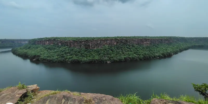 Tourist places near Kota within 100 Km