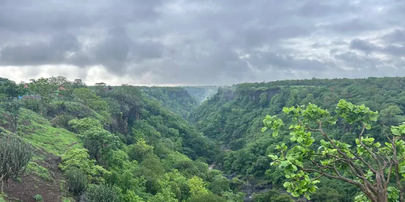 Tourist places near Ujjain within 100 km