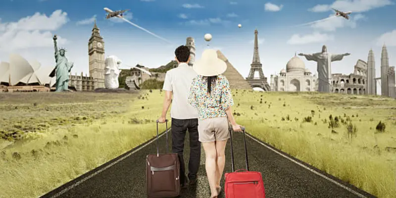Safety Tips To Travel India Man and Woman Set For Travel