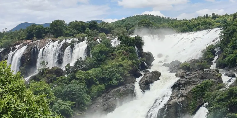 View of Shivanasamudra falls