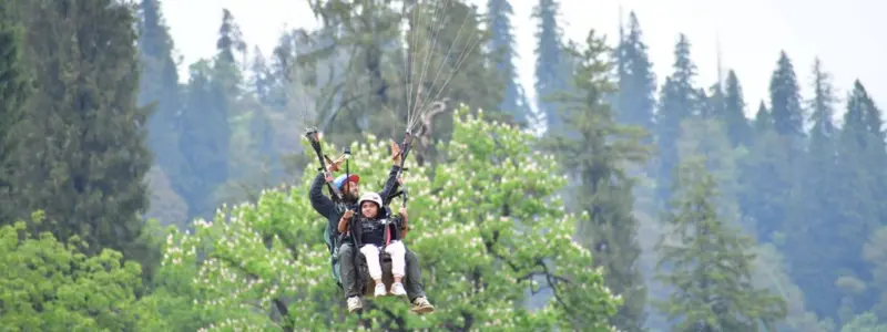 Short Fly Solang Valley Paragliding Short flight view in solang valley paragliding
