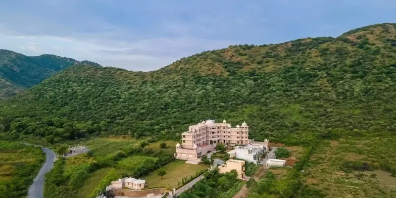 Top 8 Tourist Places Near Ahmedabad