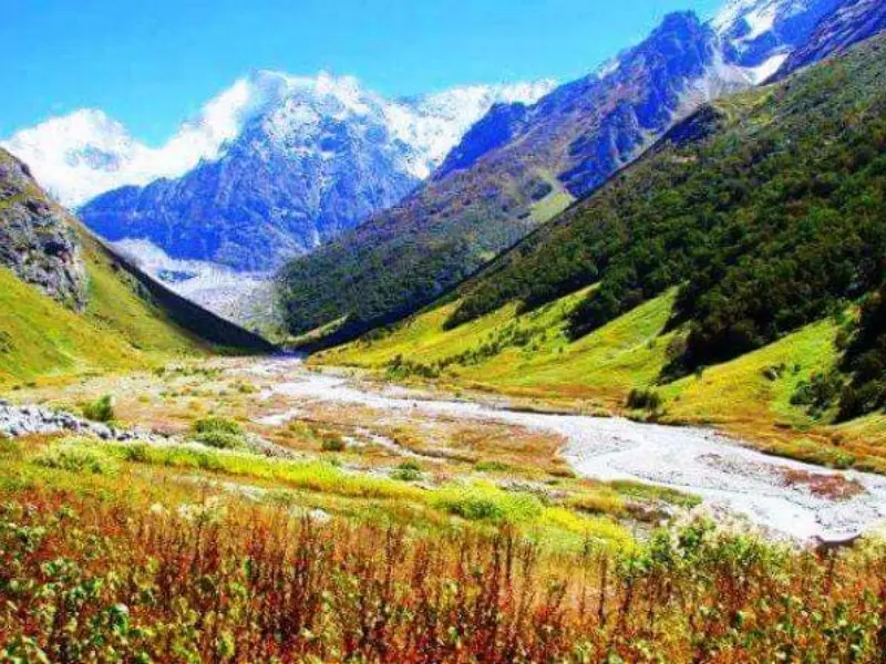 Famous trek in Uttarakhand beauty
